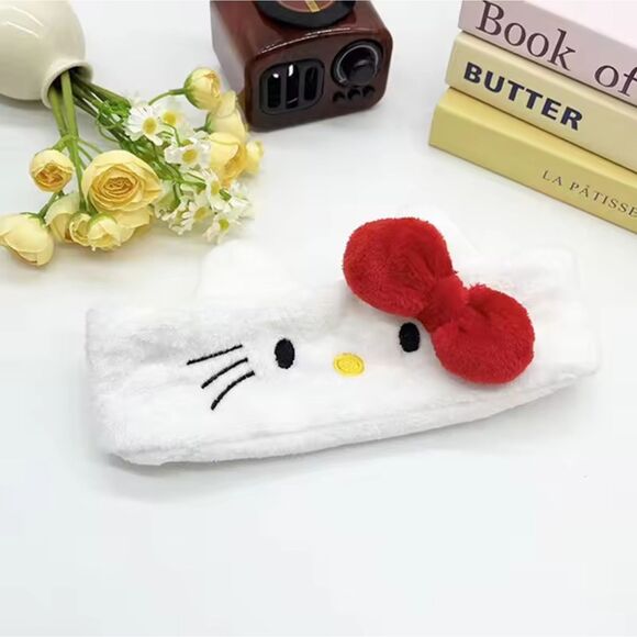 Hello Kitty Plush Face Wash Make-up Face Cream Plush Elastic Non-Slip Headband - Picture 1 of 6